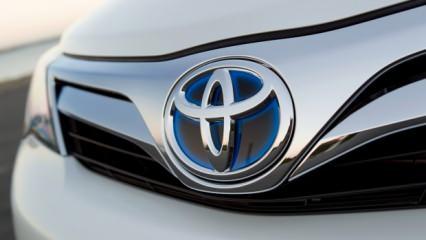 Toyota'dan 2 Modeline Fiyatına 51 Bin TL Zam! 2021 Yaris Corolla RAV4 C-HR Fiyat Listesi