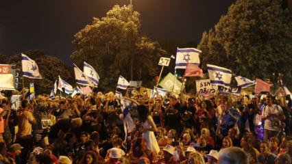 İsrail’de binlerce kişi Netanyahu’nun gidişini kutladı