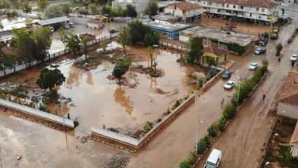 Kırıkkale'de sel felaketi: Çok sayıda ev ve iş yeri hasar gördü