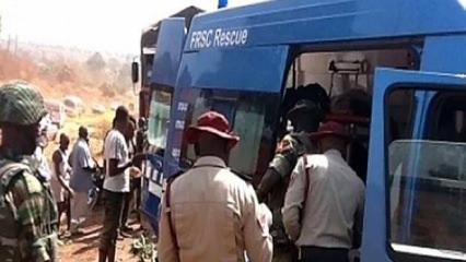 Feci kaza! Akaryakıt yüklü tanker ile minibüs çarpıştı: 7 ölü