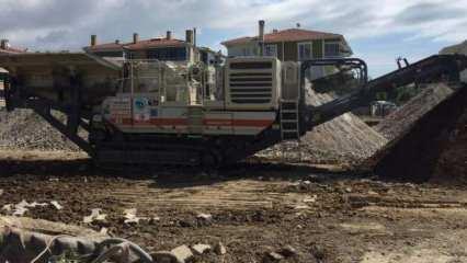 Belediyenin 4,5 milyonluk taş kırma makinesini çaldılar