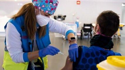 Yunanistan aşı yaptıran gençlere euro dağıtacak