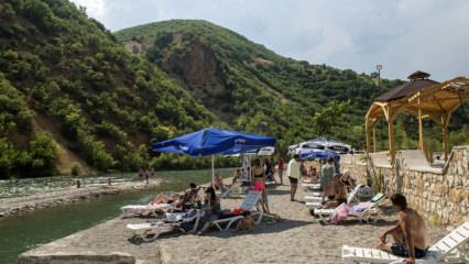 Tabiat harikası Tunceli'de doğal plajlar tatilcileri ağırlıyor