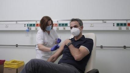 Yunanistan’dan sağlık çalışanları ve huzurevi personellerine aşı zorunluluğu