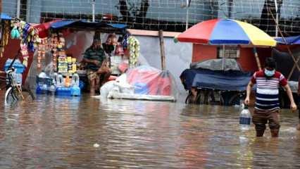 Bangladeş'te yağışlar sele neden oldu