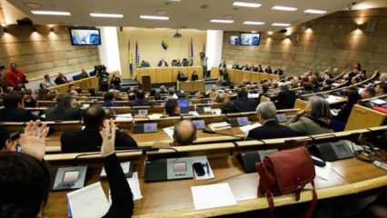 Bosna Hersek'te iktidara Sırp yetkililerden görevi bırakma tehdidi