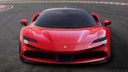 Ferrari SF90 Stradale'den tur rekoru