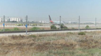 American Airlines'a ait yolcu uçağı İsrail'e acil iniş yaptı