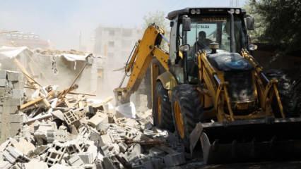 Van'da göçmen operasyonu: 80 yapı yıkıldı