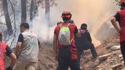 Fetih Derneği yangınlarla mücadele eden yardım ekiplerine ihtiyaç malzemeleri dağıttı