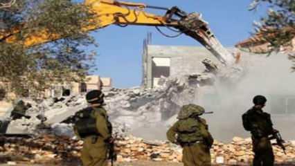 İsrail askeri Batı Şeria'da Filistinlilere ait 4 evi yıktı