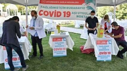 Diyarbakır'da uygulama noktalarına aşılama standı kuruldu