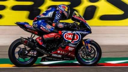 Toprak Razgatlıoğlu liderliğe y&uuml;kseldi