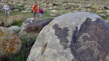 Yeryüzündeki en eski sanat eseri: Çolpon-Ata Petroglifleri