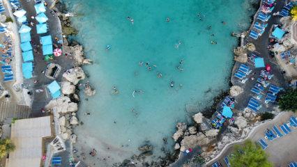 Akdeniz'in "doğal havuzuna" turist akını!