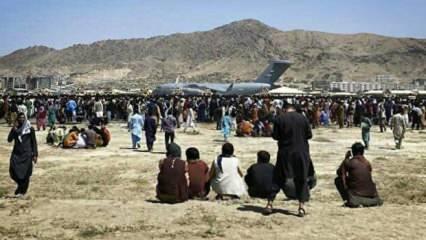 Kabil'deki havalimanının giriş kapısında 4 Afgan askeri hayatını kaybetti