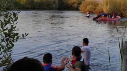 Murat Nehri'nde mahsur kalan 30 kişi kurtarıldı