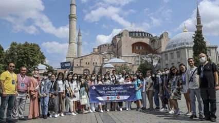YTB Türk Dünyası Genç Liderler Programı öğrencileri İstanbul'da
