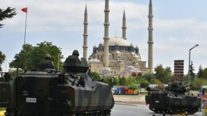 30 Ağustos Zafer Bayramı'nda Türkiye'den çarpıcı kareler