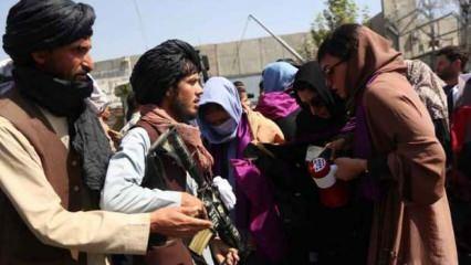 Afganistan'da kadınların eylemine Taliban müdahalesi