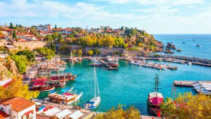 Antalya'da hedef 8 buçuk milyon turist!