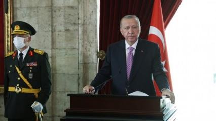 Cumhurbaşkanı Erdoğan Anıtkabir'e çıktı