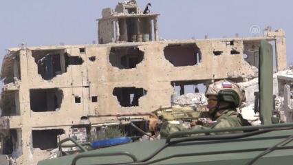 Rus askerleri, Dera'da Esed rejiminin kuşattığı mahalleye girdi