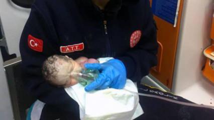 Ambulansta doğan 7 aylık bebek sağlık ekibi sayesinde hayata tutundu