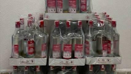 Antalya'da 78 litre kaçak alkol yakalandı