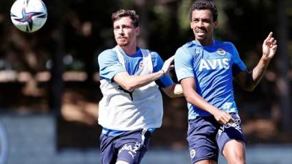 Taraftar tepki g&ouml;stermişti! Mert Hakan ve Gustavo ger&ccedil;ekleri