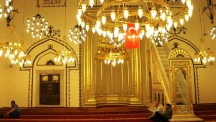 Türkiye, Kuzey Makedonya'daki camileri ayağa kaldırdı 