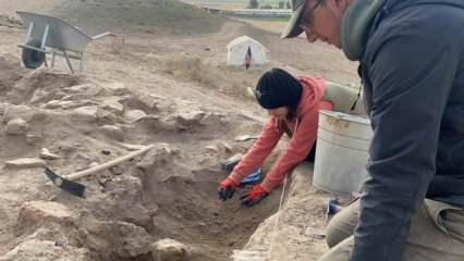 Arkeoloji dünyasını heyecanlandıran 3 höyükteki kazı Afyon'da yeniden başladı