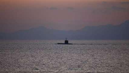 ABD denizaltısı Pasifik’te bilinmeyen bir cisme çarptı