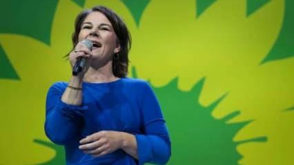 Almanya’da Yeşiller üç partili hükümet istiyor