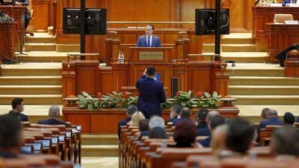 Romanya’da siyasi kriz: Hükümet düştü