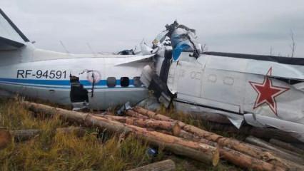 Rusya'da uçak düştü: 16 ölü!