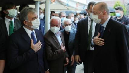 Başkan Erdoğan, Abdullah Gül ile cenazede selamlaştı