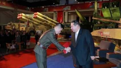 Kim Jong-un: Kimsenin yenemeyeceği askeri bir güç kuracağım