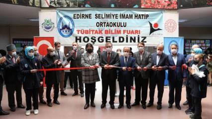 Selimiye İmam Hatip Ortaokulunda 4006 TÜBİTAK Bilim Fuarı açıldı