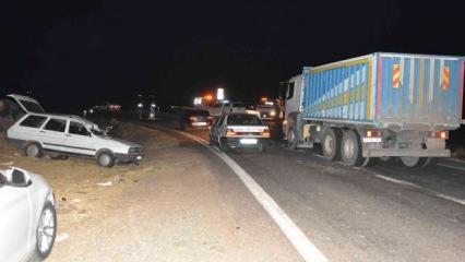 Şanlıurfa'da trafik kazasında 1 kişi &ouml;ld&uuml;, 5 kişi ağır yaralandı