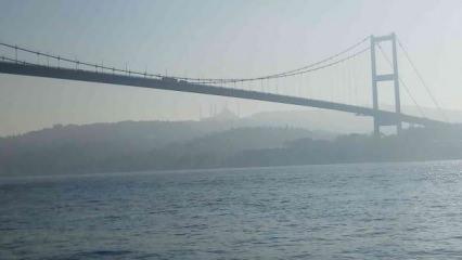 İstanbul Boğazı sis nedeniyle çift yönlü trafiğe kapatıldı
