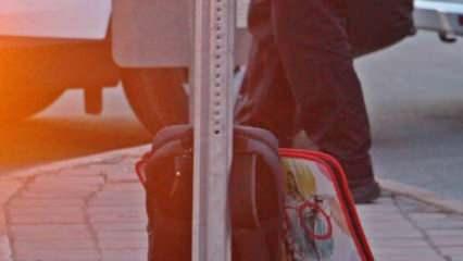 Halk otobüsü altında kalan Eren'den geriye okul çantası kaldı