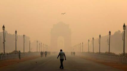 Hindistan'ın başkenti Yeni Delhi'de hava kirliliği nedeniyle eğitime ara verildi