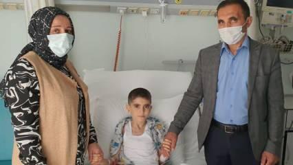 Doğuştan kalp hastası 12 yaşındaki Emirhan'in en büyük hayali nakil olmak