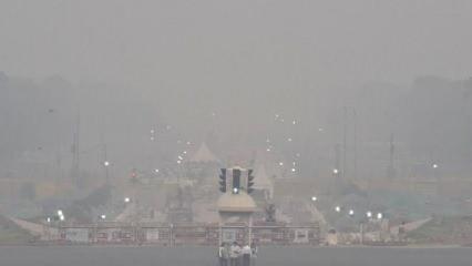 Hindistan’da hava kirliliği: Okullar ve kömür santralleri kapatıldı