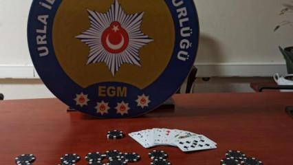 İzmir’de kahvehaneye kumar baskını: 8 kişiye binlerce lira ceza kesildi