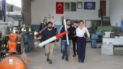 Türk takımı, roket yarışmasında dünya ikincisi oldu