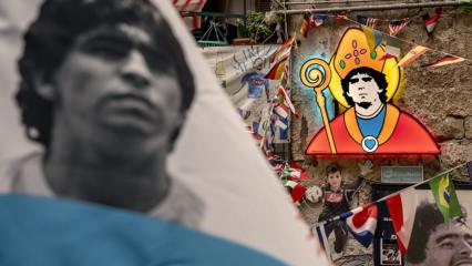 Napoli sokaklarına 'Maradona' çok yakıştı