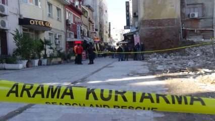  İzmir’de yıkım tehlikesi bulunan bina tahliye