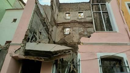 Son Dakika: İstanbul Balat'ta binanın bir kısmı çöktü!